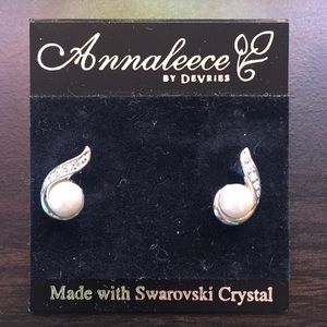 Annaleece Swarovski Crystal and Pearl Earrings